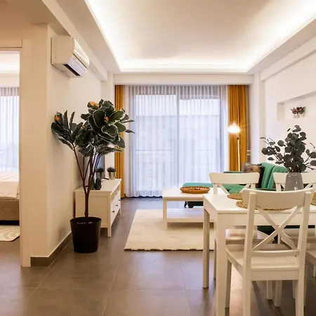 Luminous Flat With Sea View In